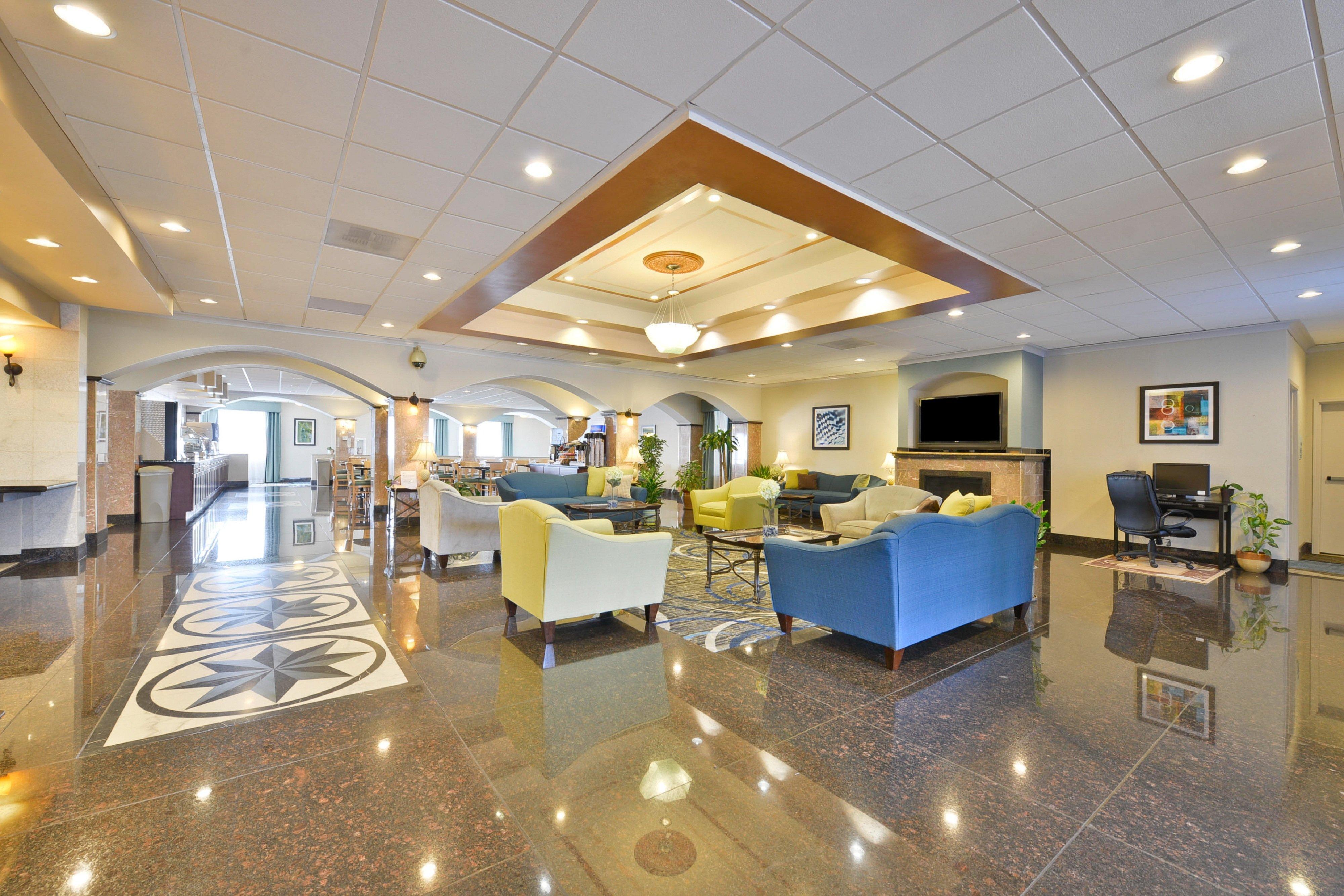 Holiday Inn Express & Suites Tacoma South - Lakewood By Ihg Buitenkant foto