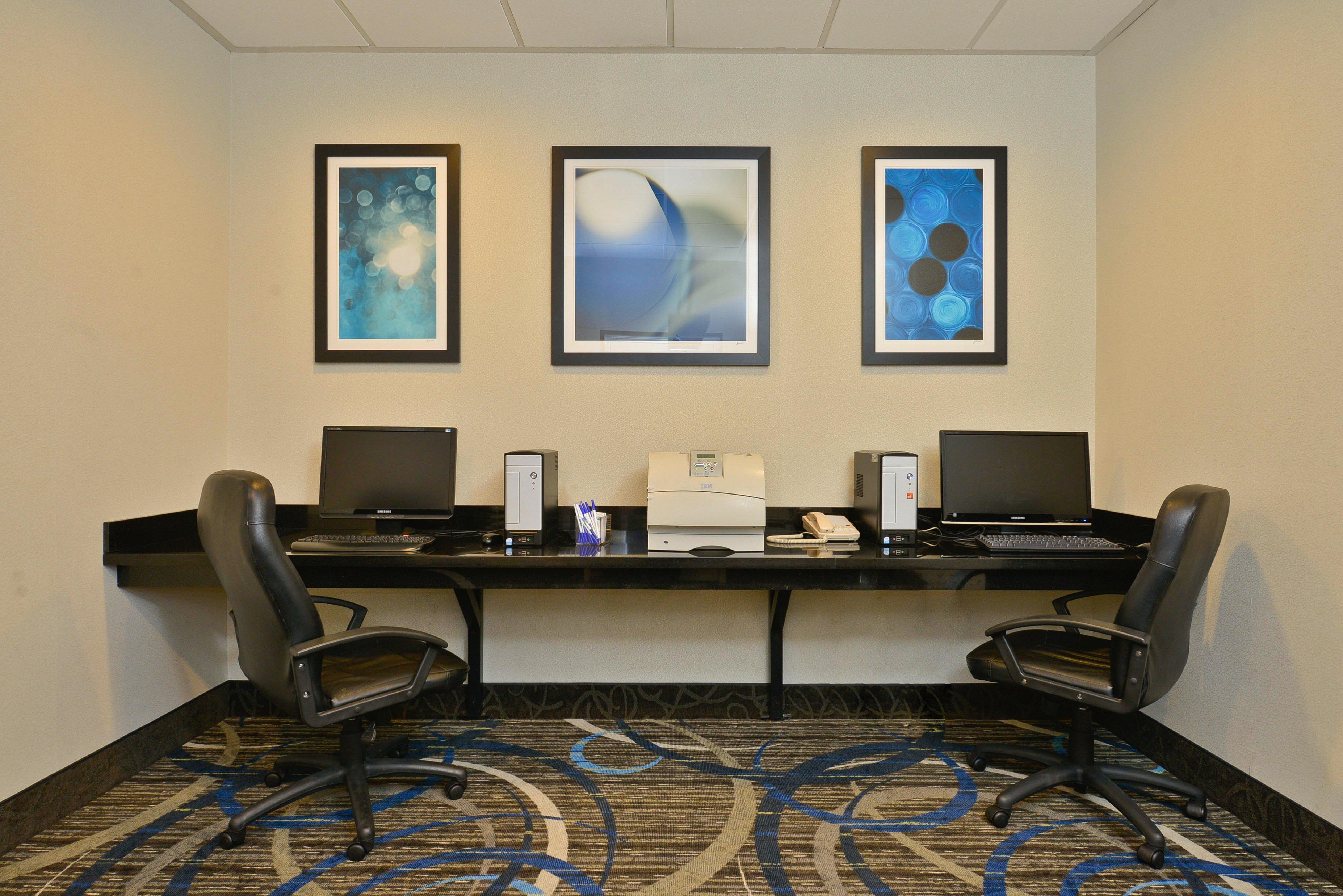 Holiday Inn Express & Suites Tacoma South - Lakewood By Ihg Buitenkant foto