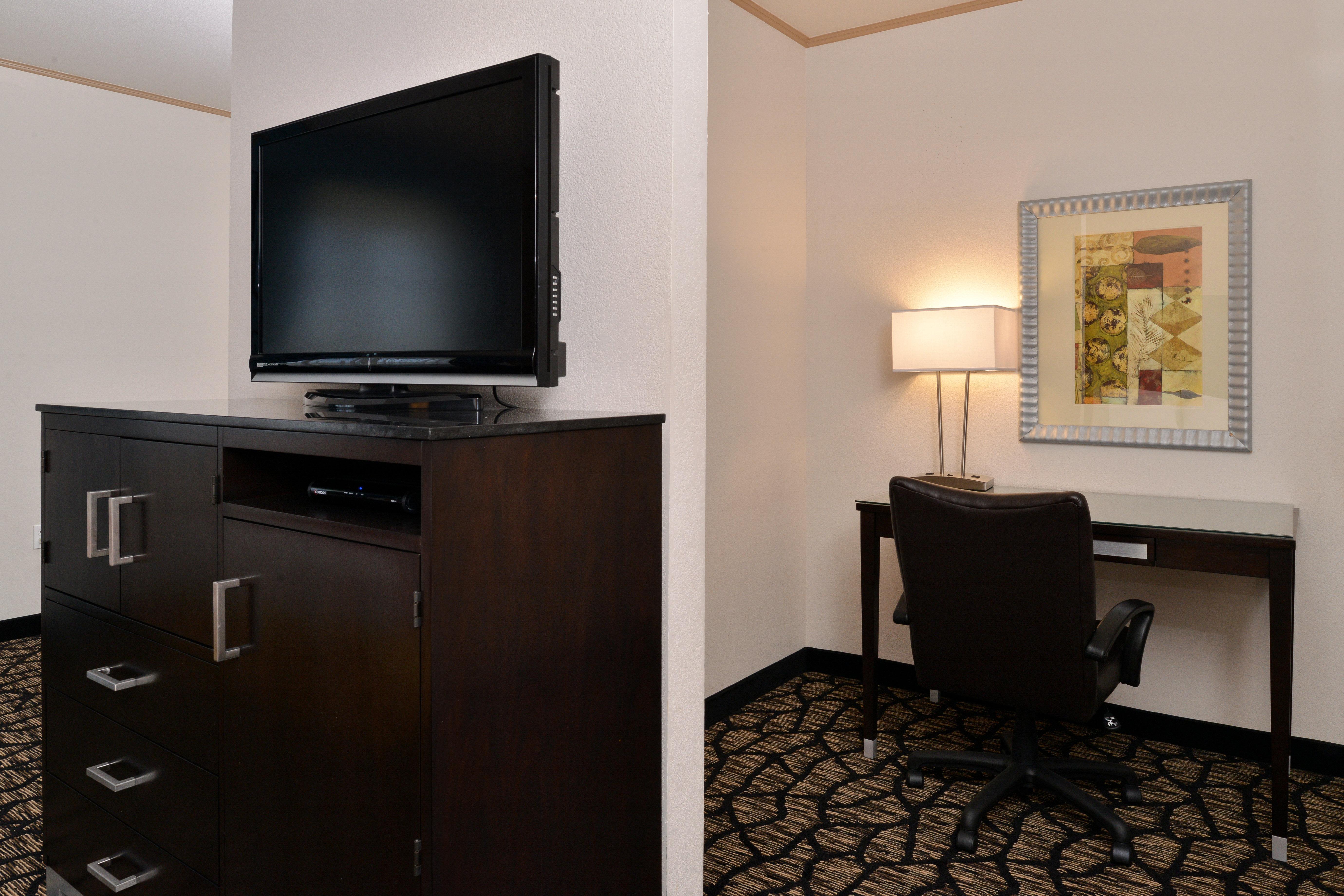 Holiday Inn Express & Suites Tacoma South - Lakewood By Ihg Buitenkant foto