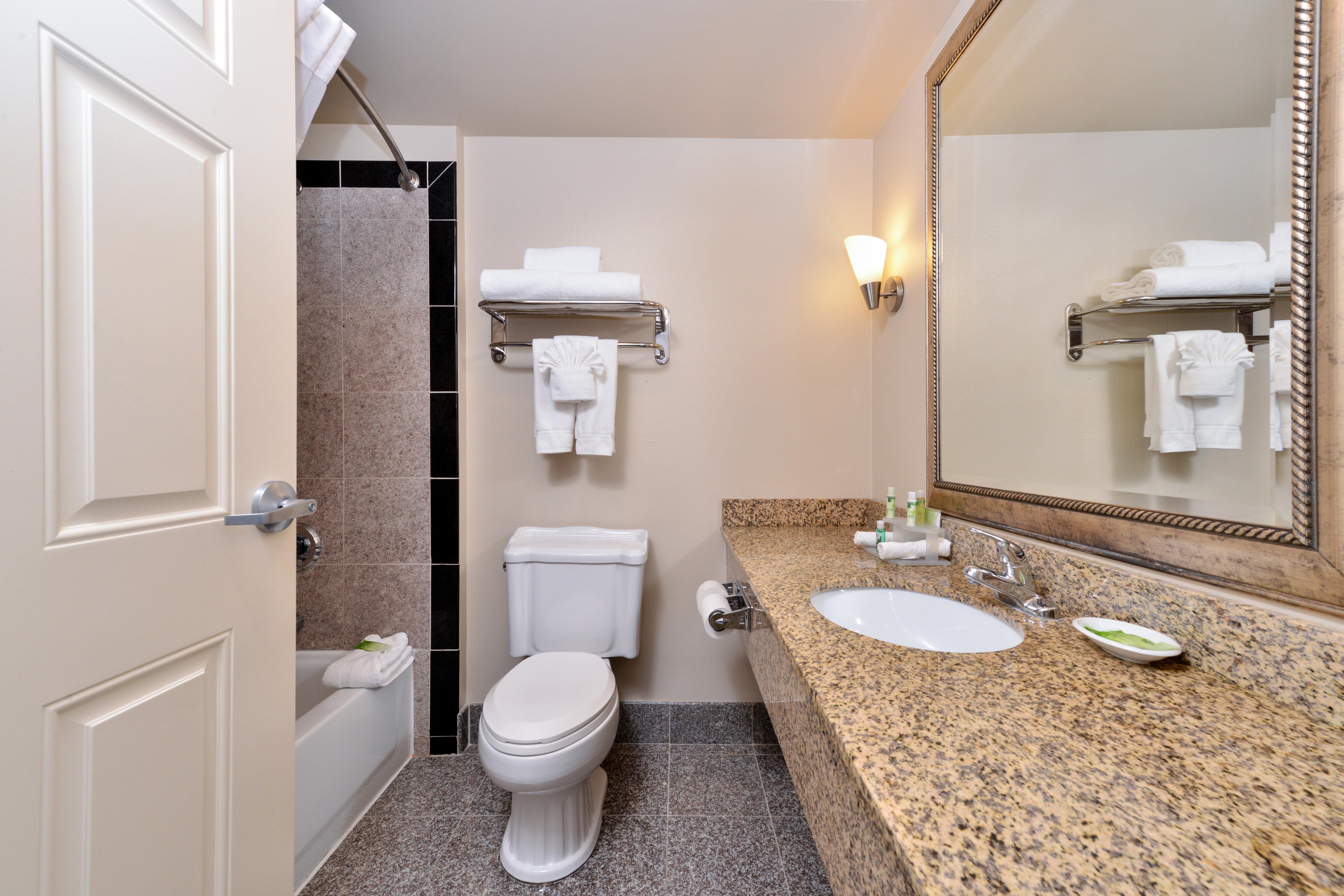 Holiday Inn Express & Suites Tacoma South - Lakewood By Ihg Buitenkant foto