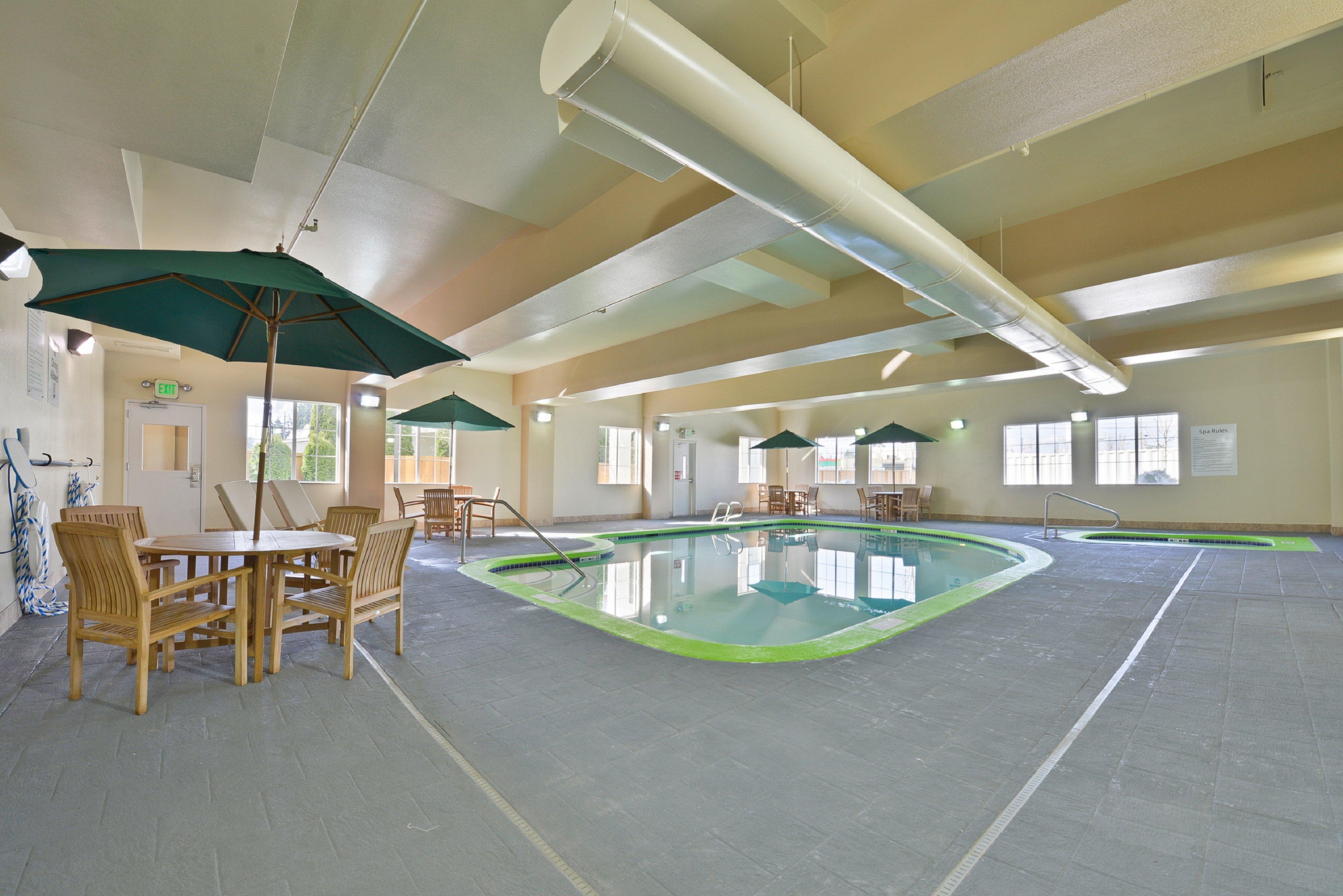 Holiday Inn Express & Suites Tacoma South - Lakewood By Ihg Buitenkant foto