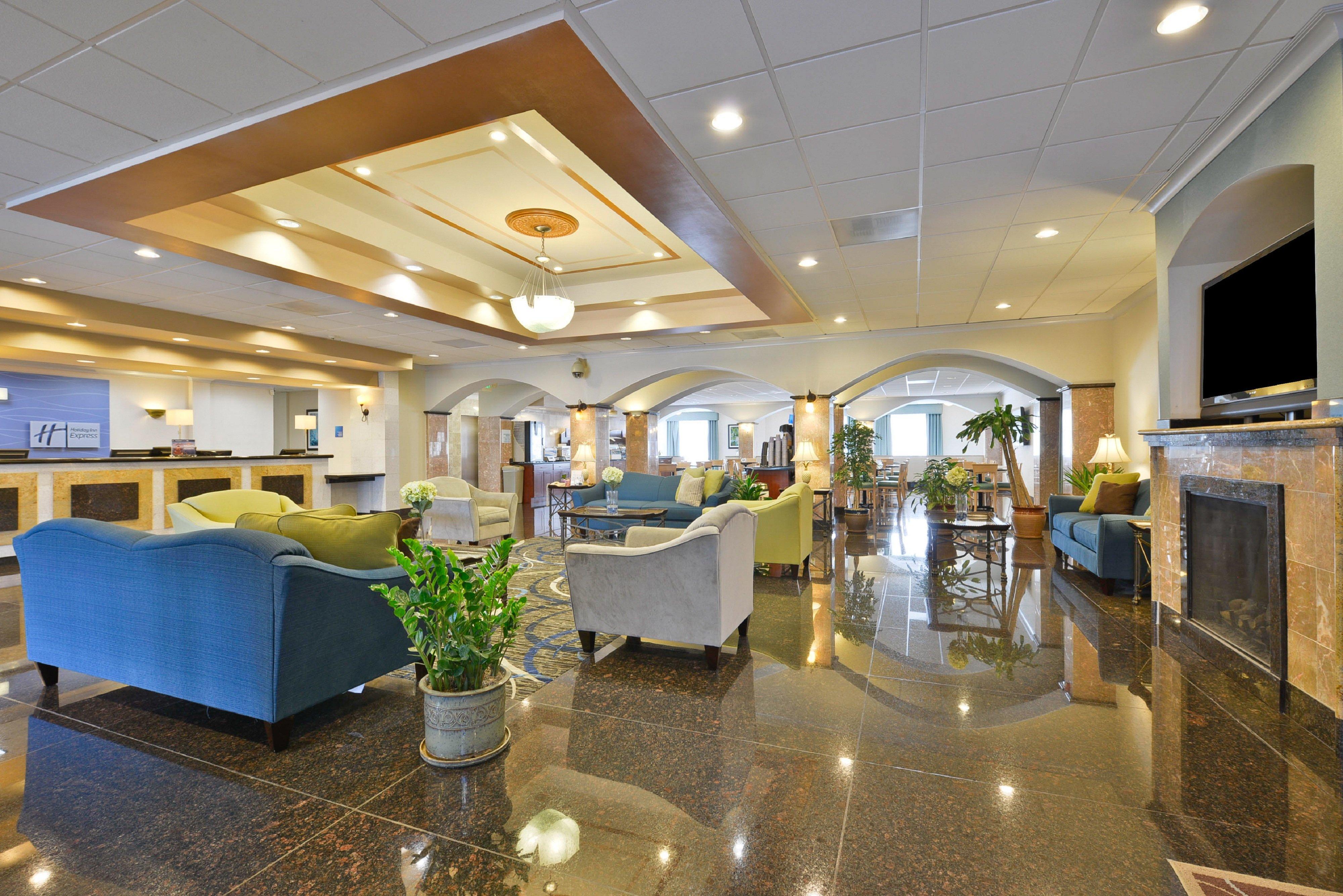 Holiday Inn Express & Suites Tacoma South - Lakewood By Ihg Buitenkant foto