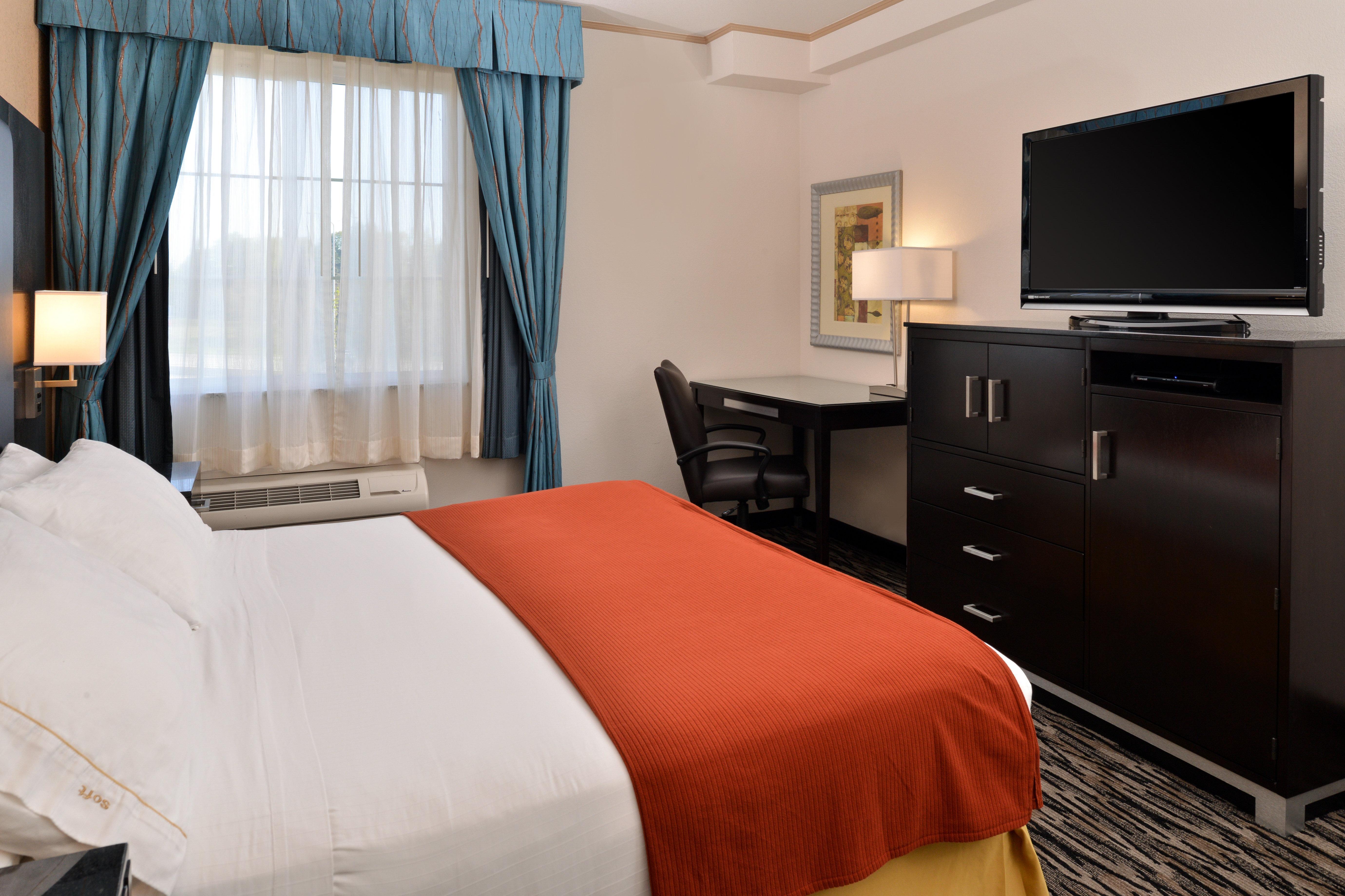 Holiday Inn Express & Suites Tacoma South - Lakewood By Ihg Buitenkant foto
