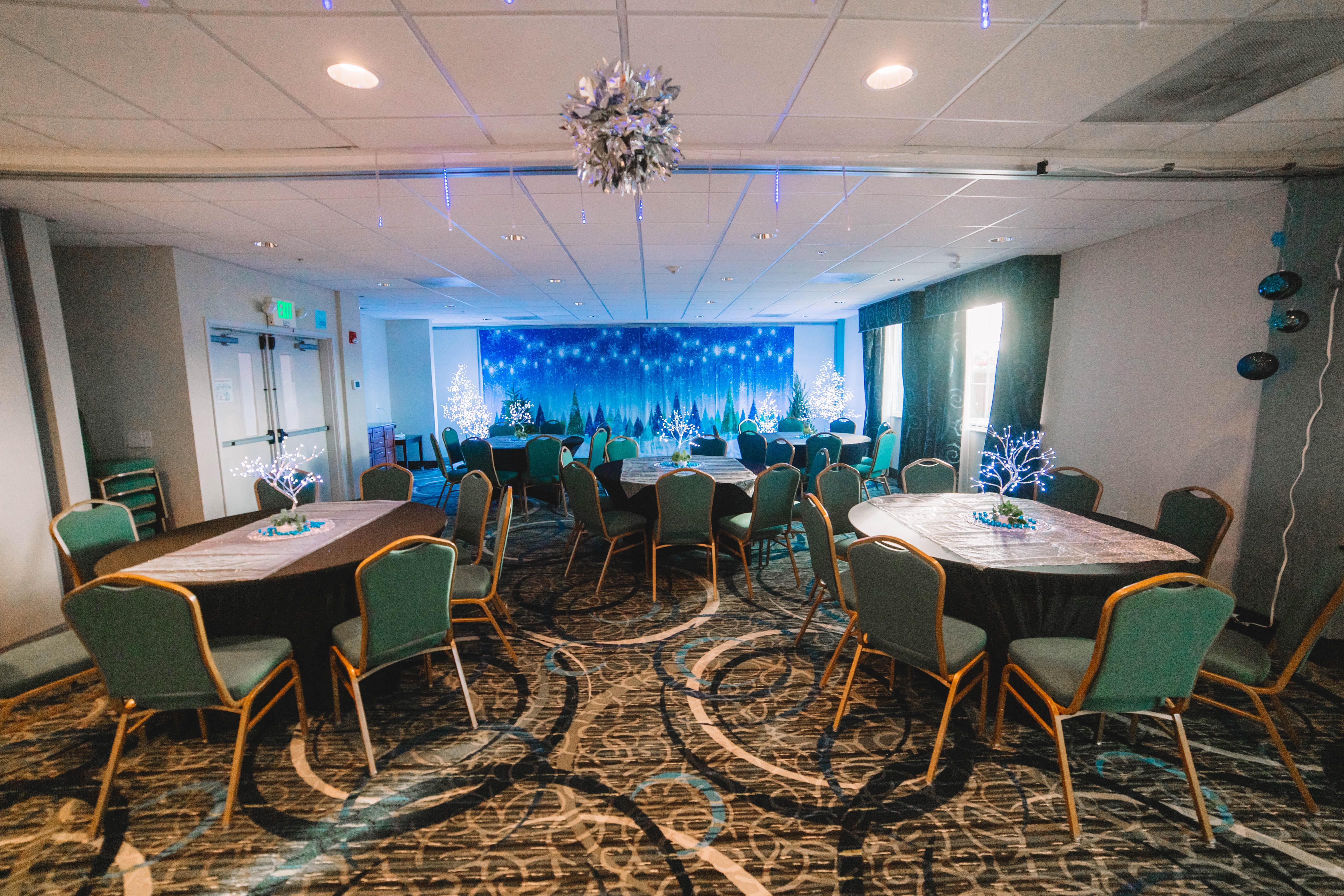 Holiday Inn Express & Suites Tacoma South - Lakewood By Ihg Buitenkant foto