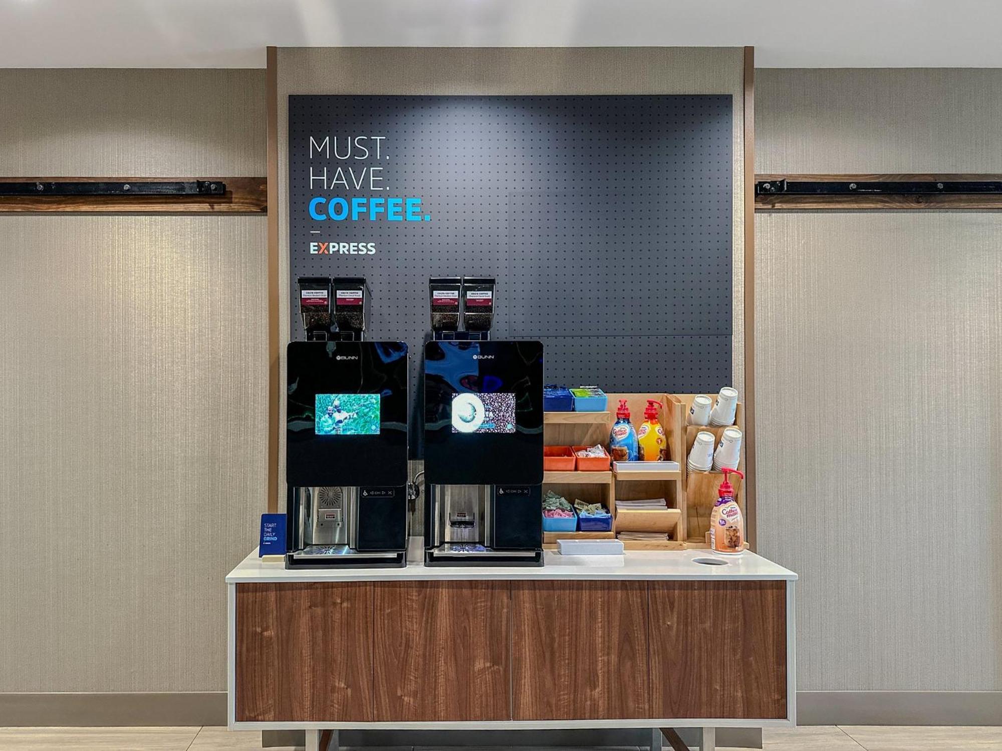 Holiday Inn Express & Suites Tacoma South - Lakewood By Ihg Buitenkant foto